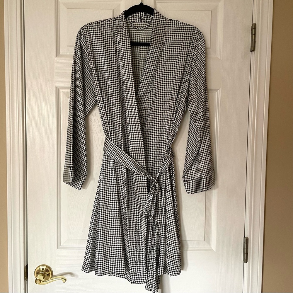 EUC 🖤 Lauren Ralph Lauren Black & White Houndstooth Robe – Classic Luxury Lounge